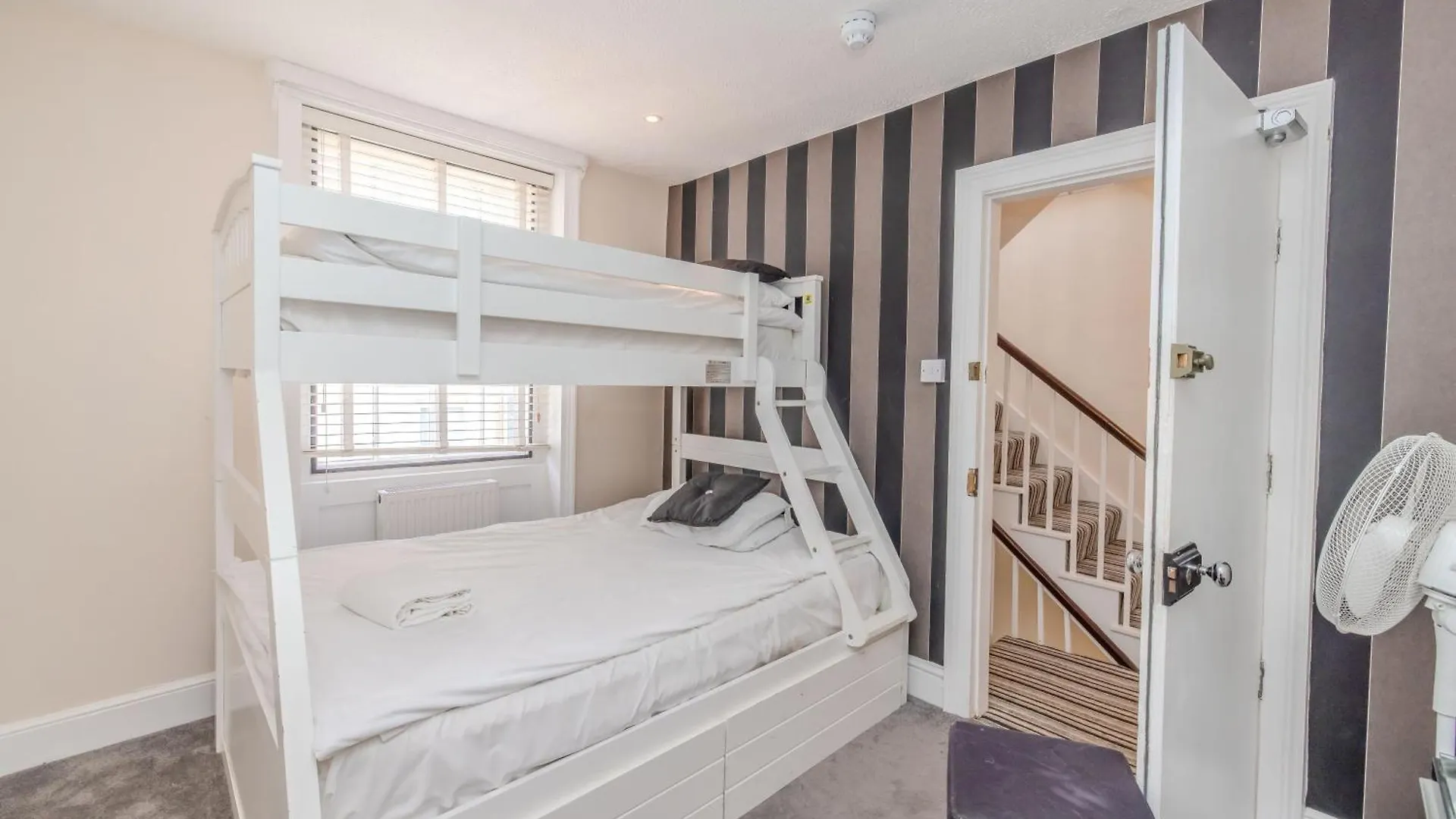 Brighton 5 Bed House With Private Patio Near Beach United Kingdom